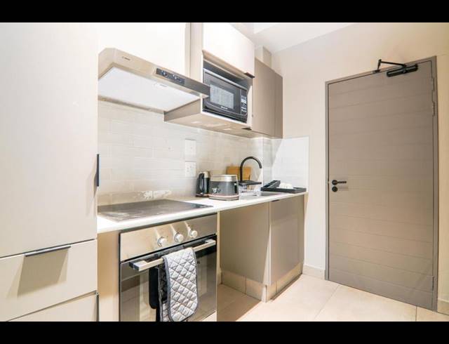 0 BEDROOM APARTMENT FOR SALE IN BEDFORDVIEW